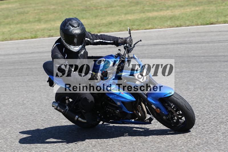 Archiv-2025/48 25.08.2025 Cornu Master School ADR/gruen-vert/97